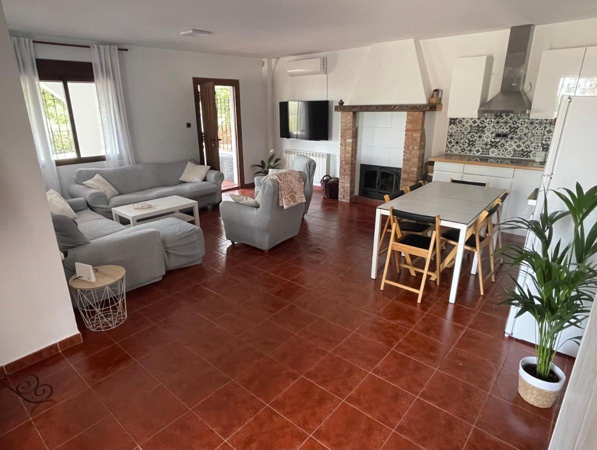 Noviembre La Iruela Villa Luaran gambar