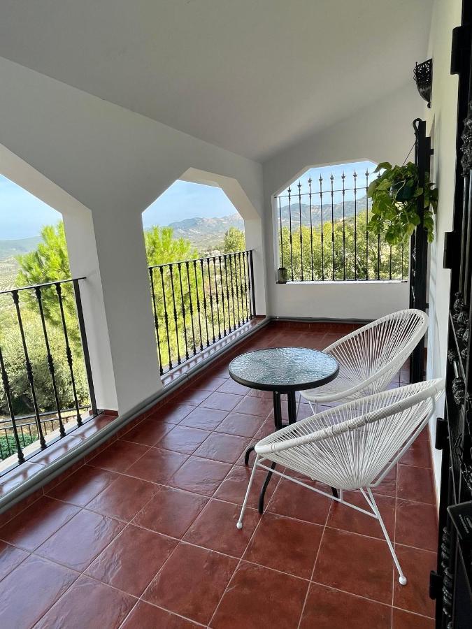 Noviembre La Iruela Villa Luaran gambar