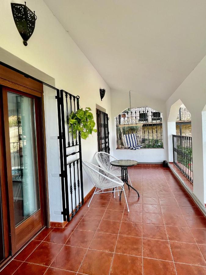 Noviembre La Iruela Villa Luaran gambar